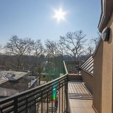 Seastоry By Rv * 瓦爾納