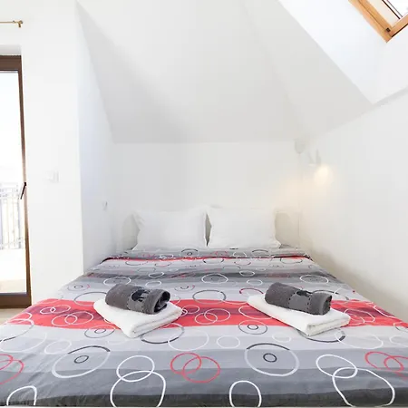 Seastоry By Rv Apartman *